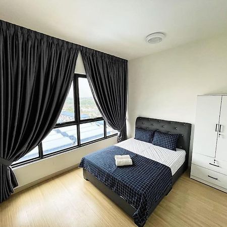 Cozy & Comfy Home Dsara Sentral Opposite Mrt Sungai Buloh Exterior photo